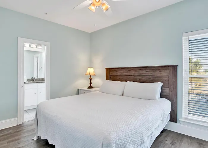 Kiran Terrace Quadplex Holiday home *